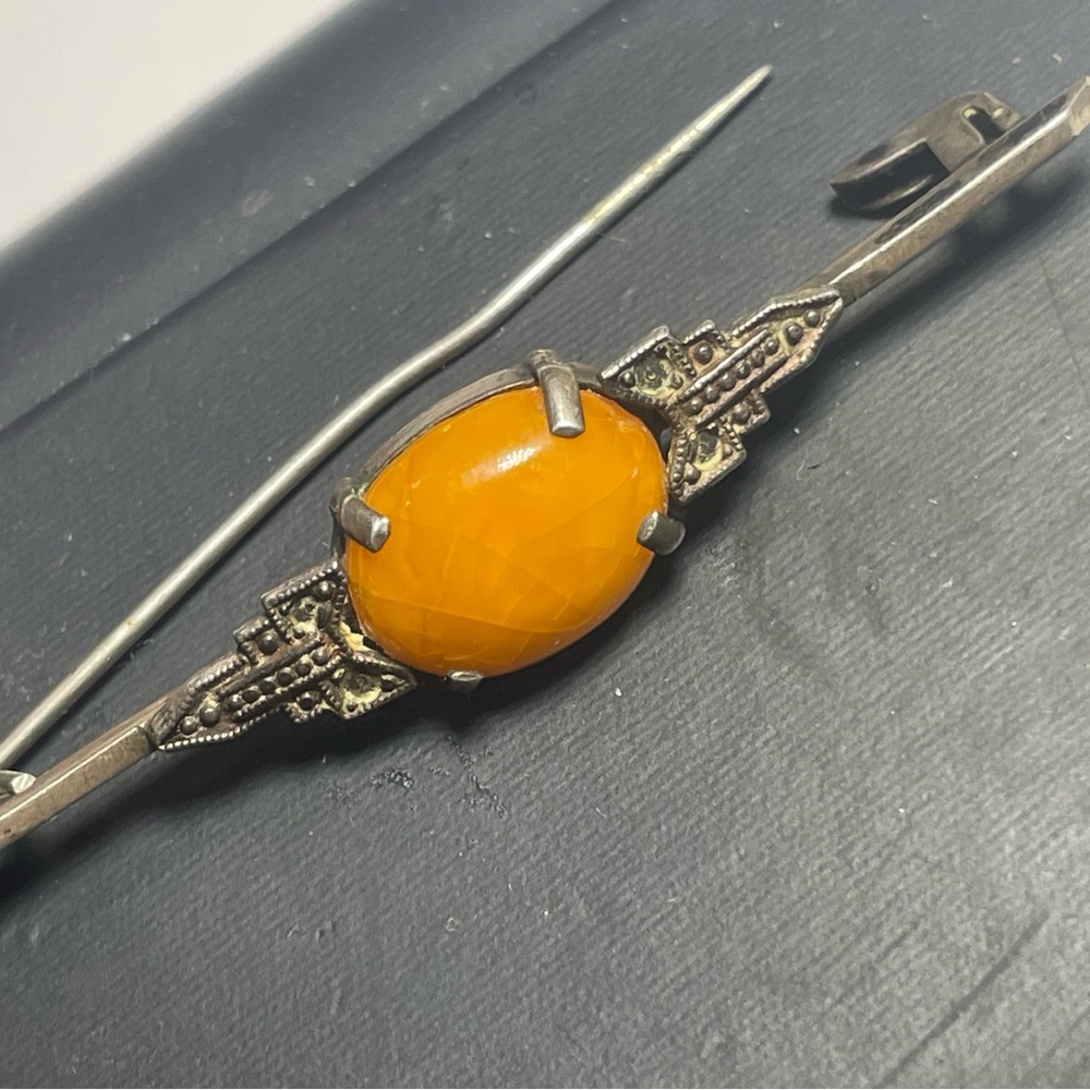 Baltic Amber Butterscotch Egg Yolk Cabochon Brooch
